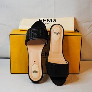 Fendi Black Logo Slides Size 38